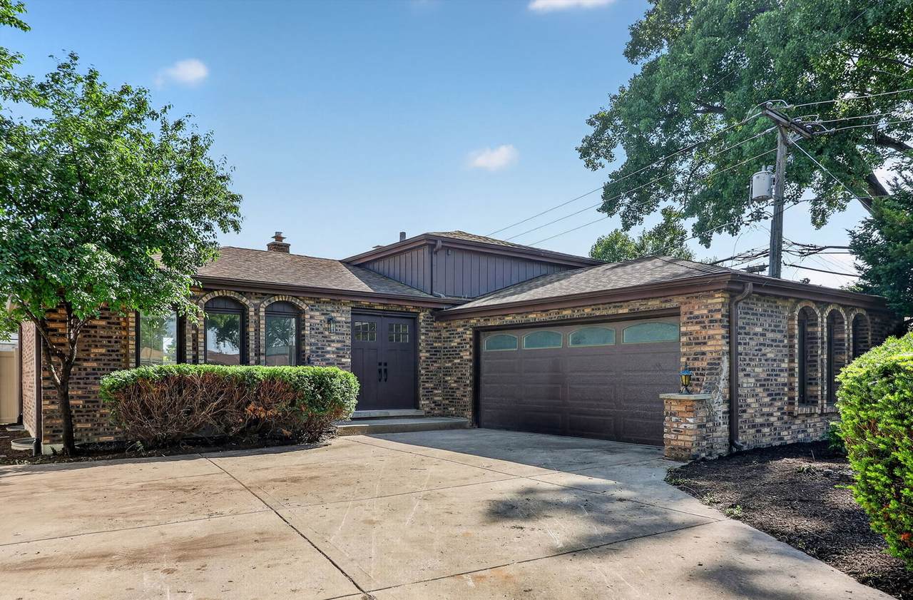 216 Kimbell Avenue - Photo 1