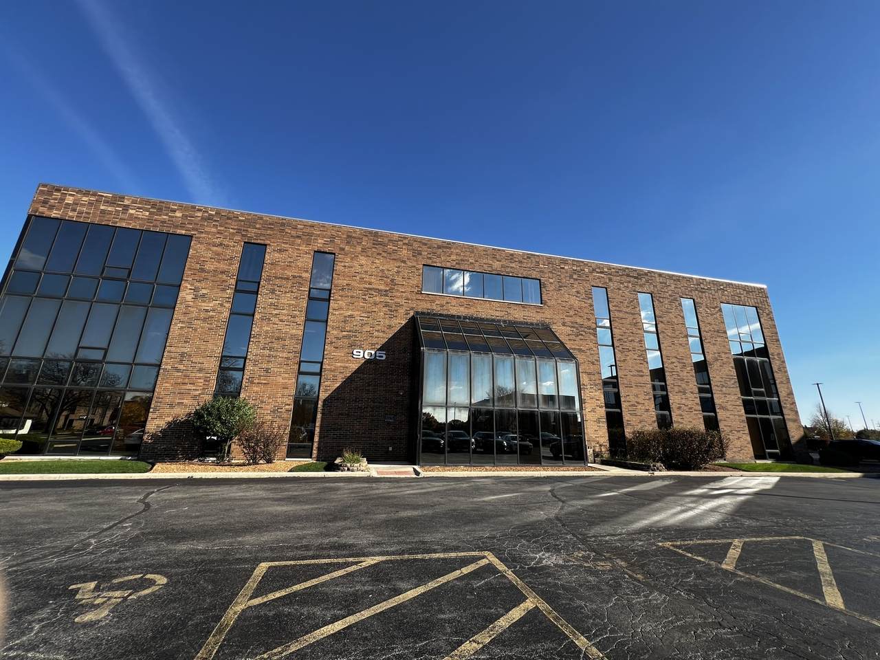 905 175 Street - Photo 1
