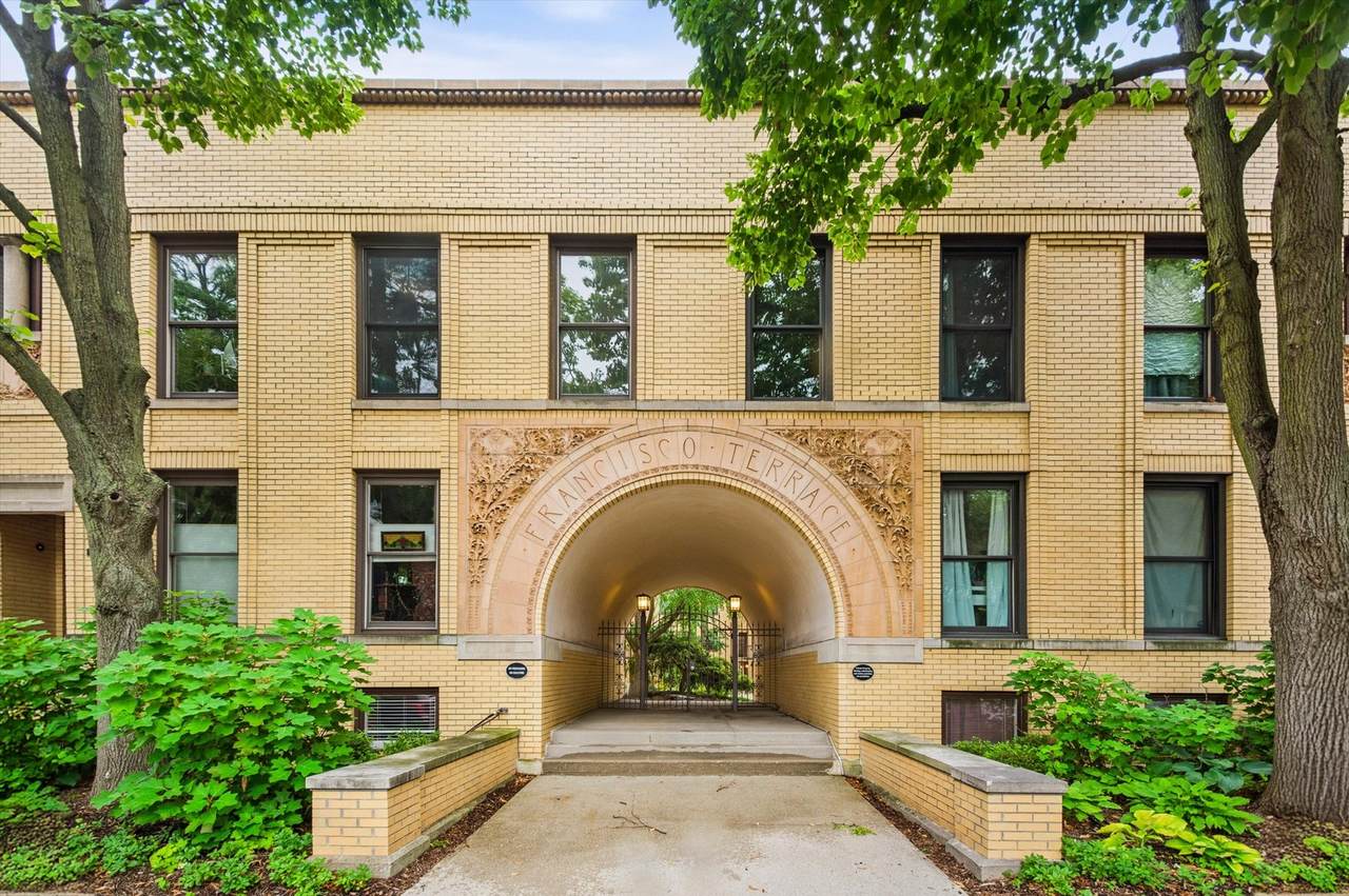 129 Francisco Terrace - Photo 1