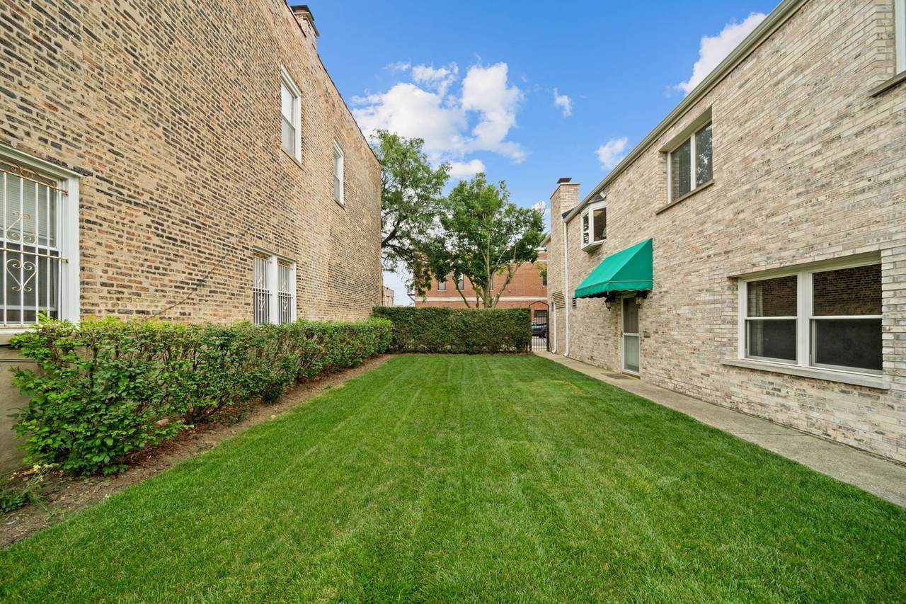 614 37th Street - Photo 1