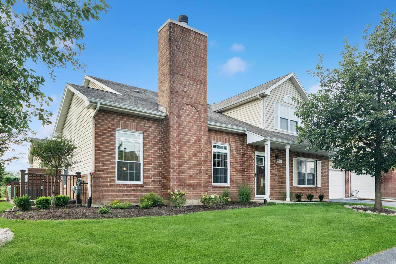 9765 Cambridge Circle - Photo 1