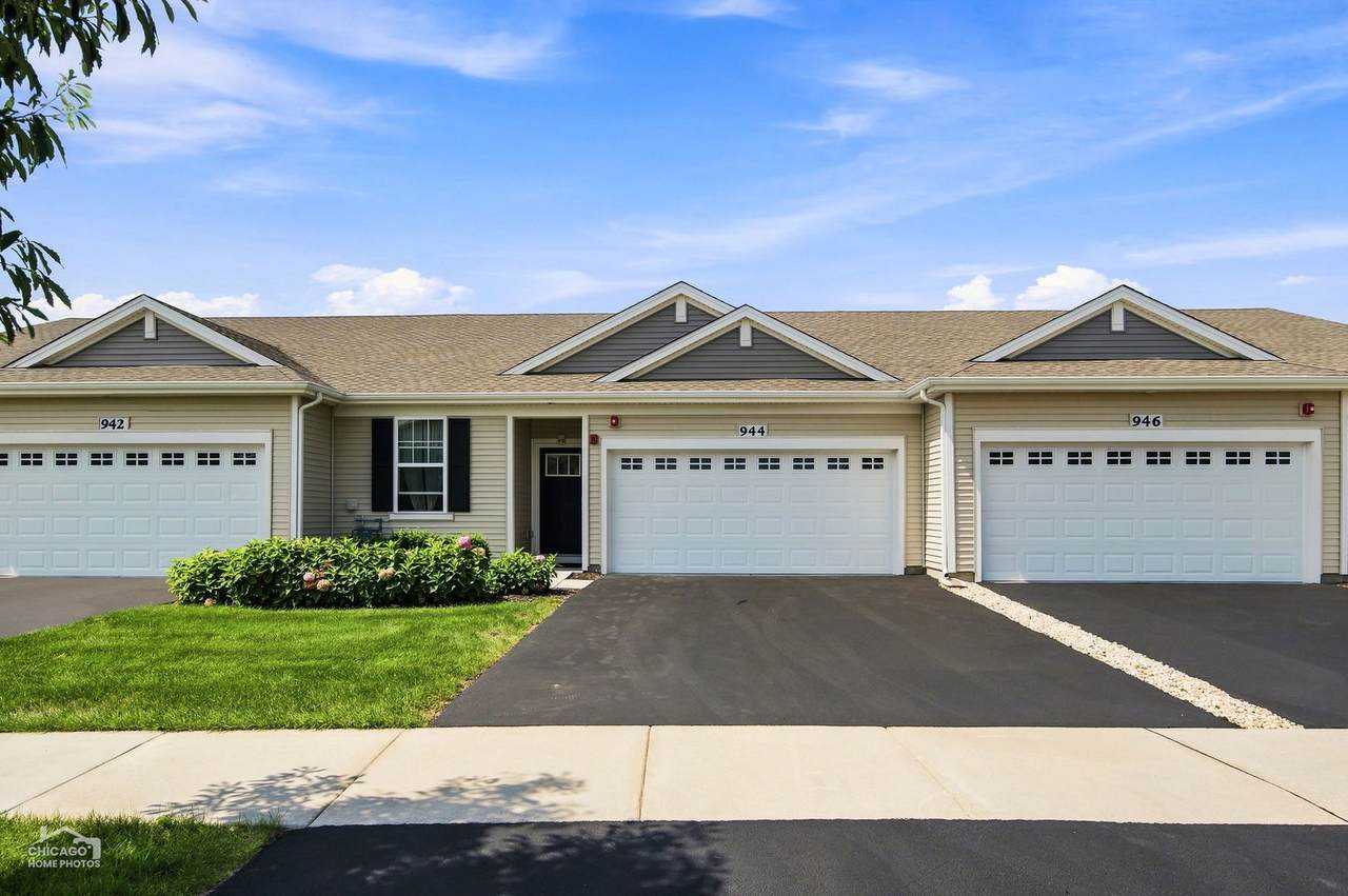 944 Darwin Street - Photo 1