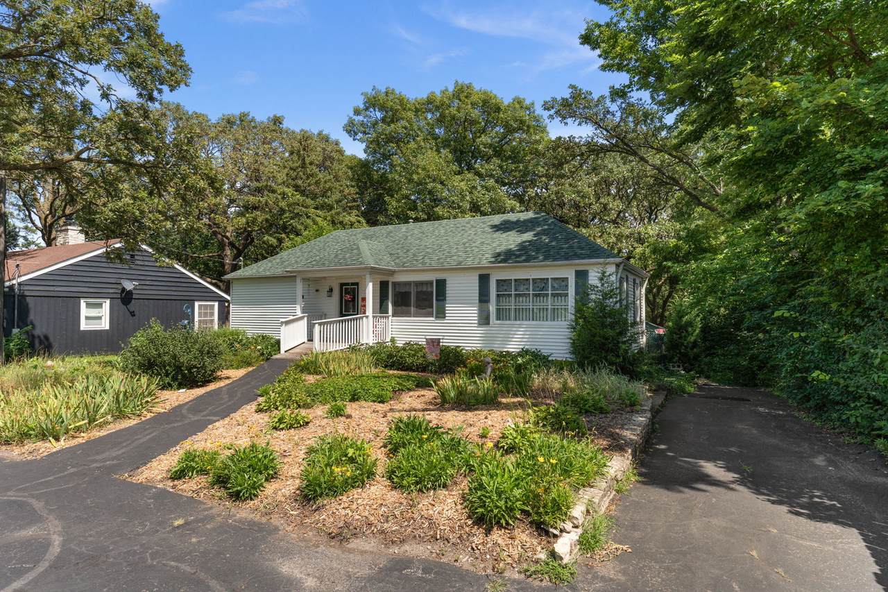 319 Lincolnway Street - Photo 1