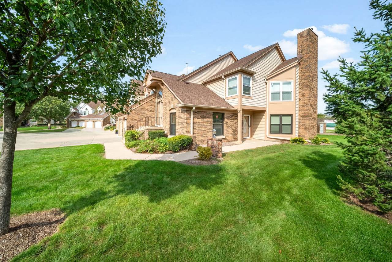 2 Willow Parkway - Photo 1