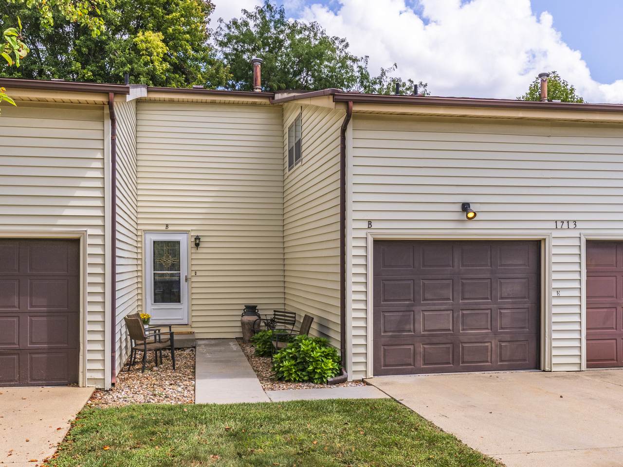 1713 King Drive - Photo 1
