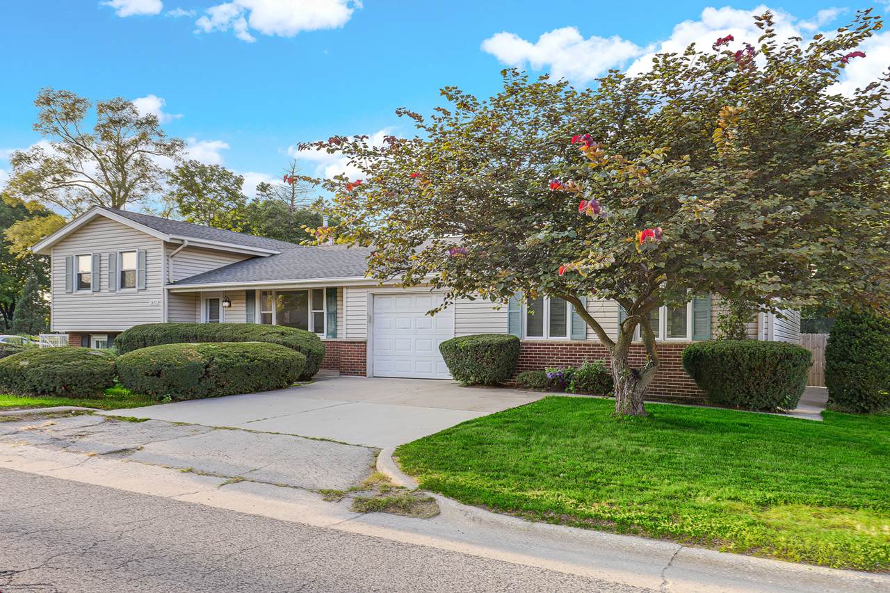 5455 Catherine Avenue - Photo 1