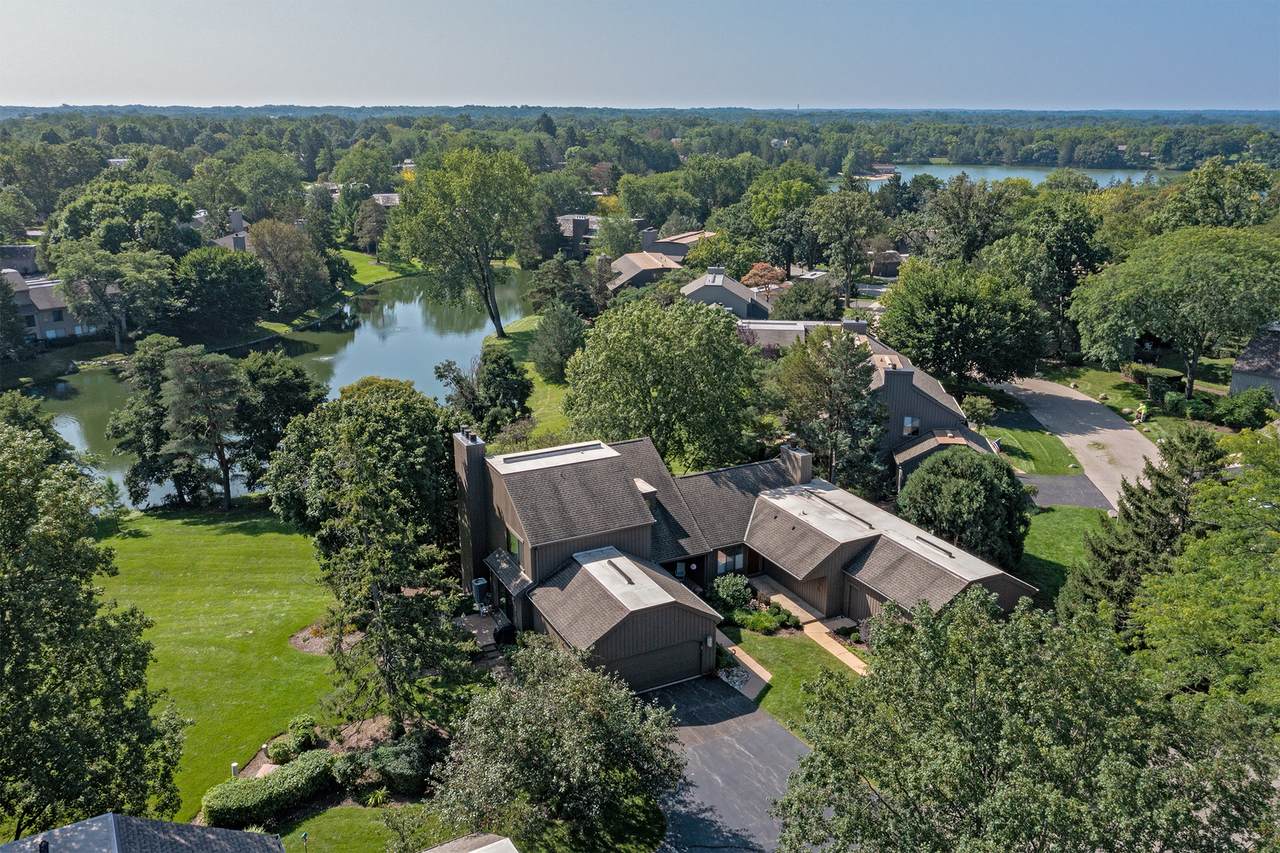 463 Woodview Road - Photo 1