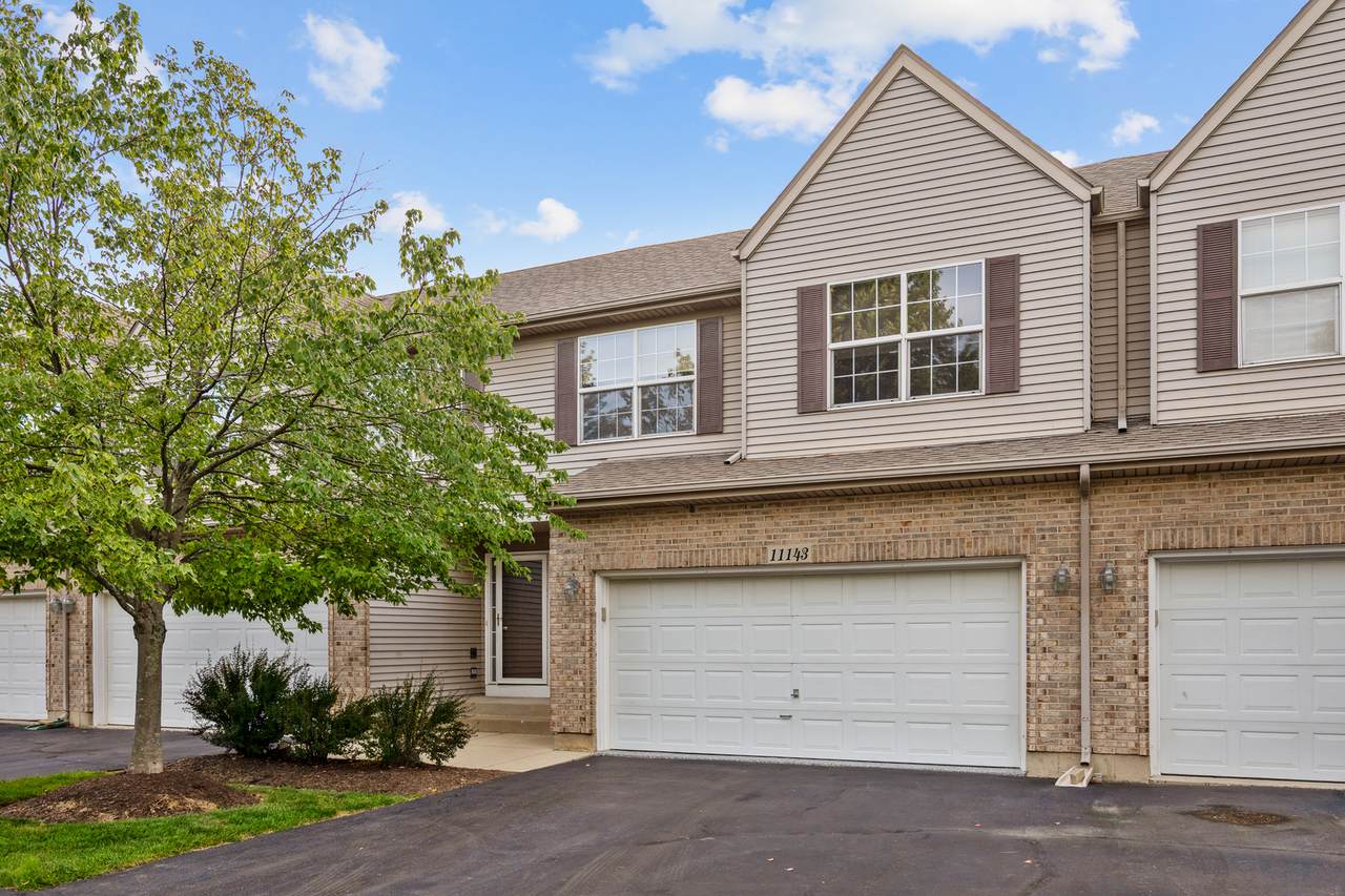 11143 Douglas Avenue - Photo 1