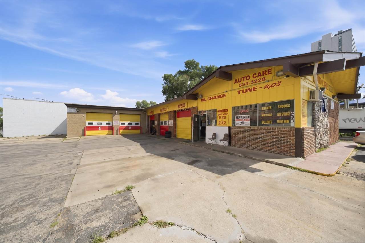 105 Pulaski Road - Photo 1