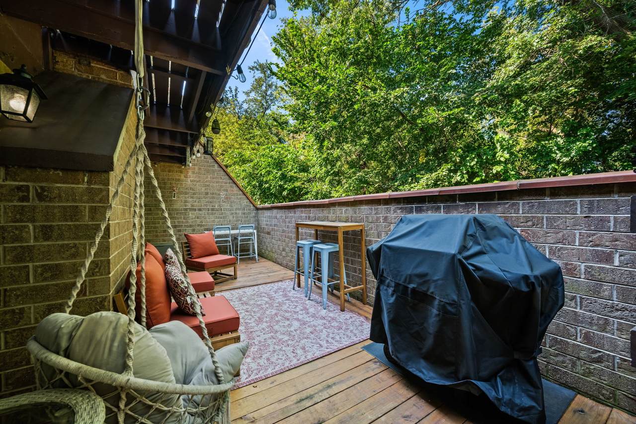 607 Kenneth Circle - Photo 1