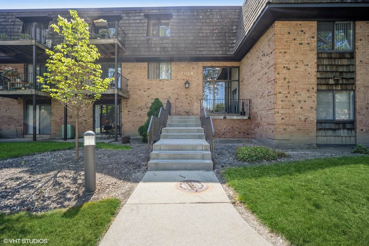 4 Oak Creek Drive - Photo 1