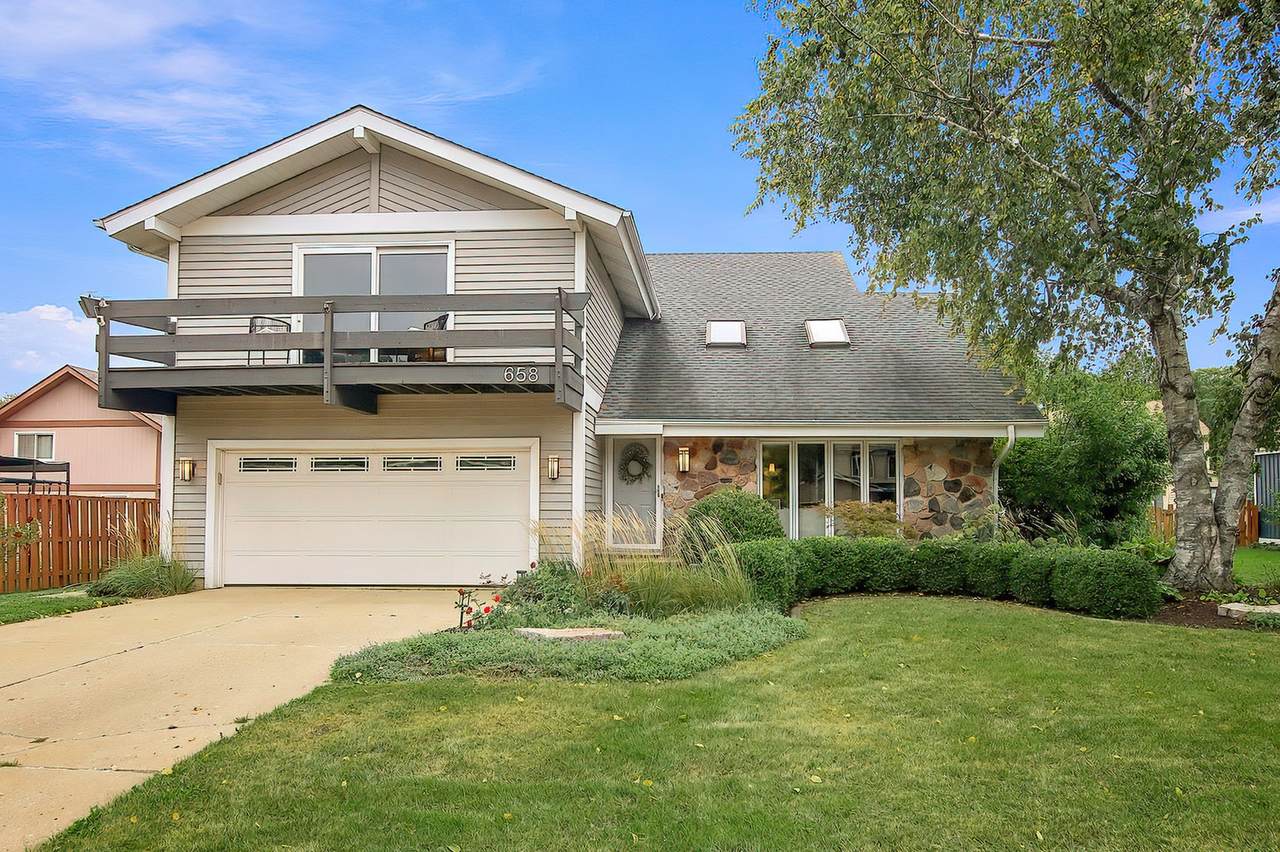 658 Monterey Drive - Photo 1