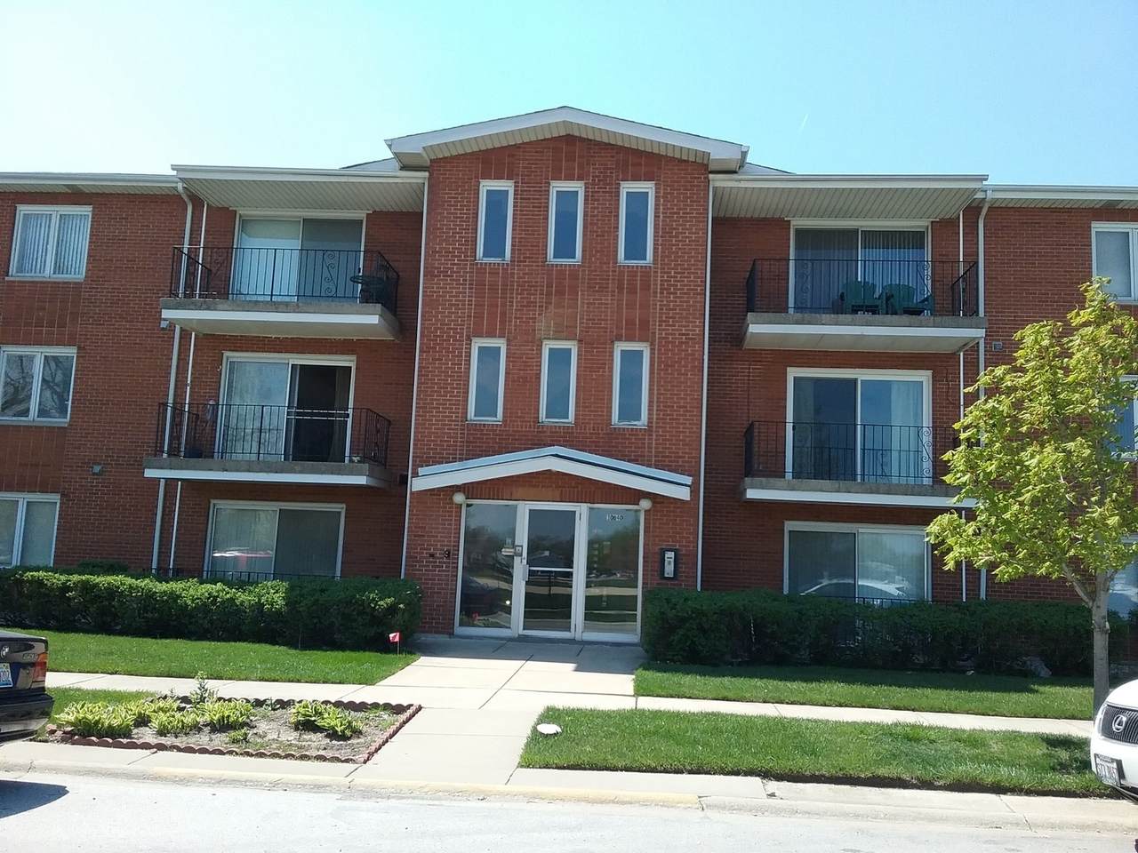 10840 Kilpatrick Avenue - Photo 1