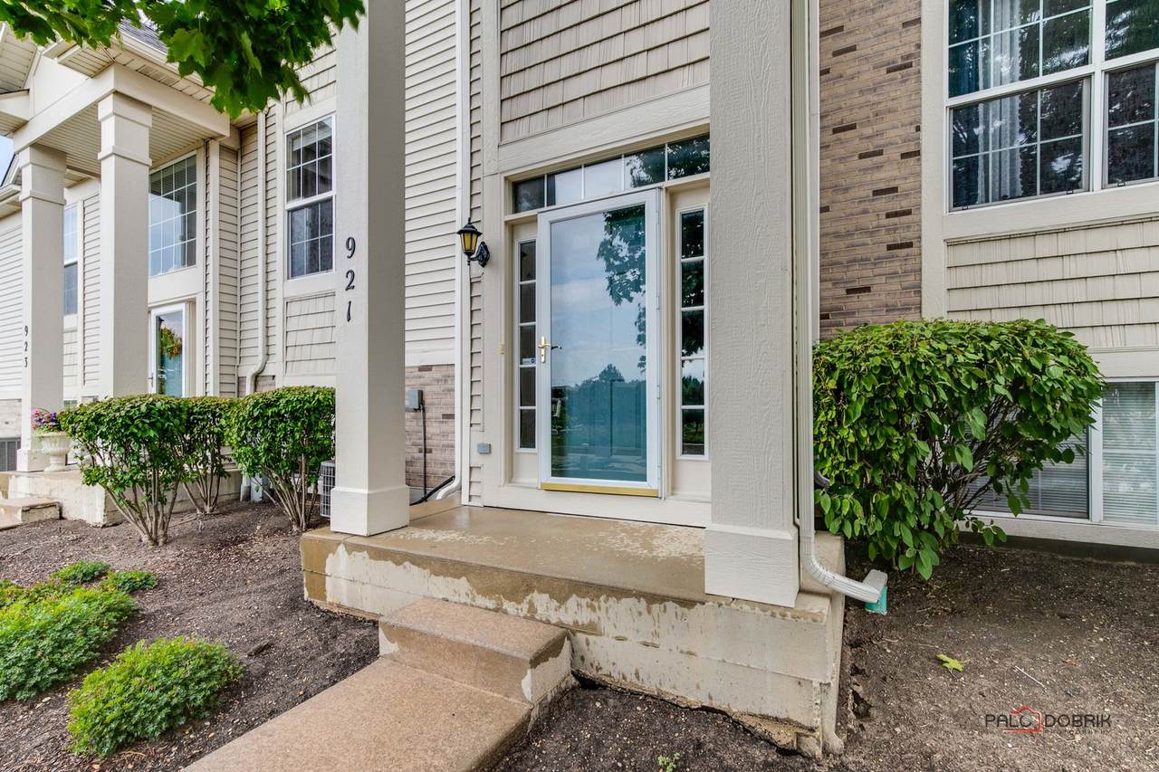 921 Summit Creek Drive - Photo 1