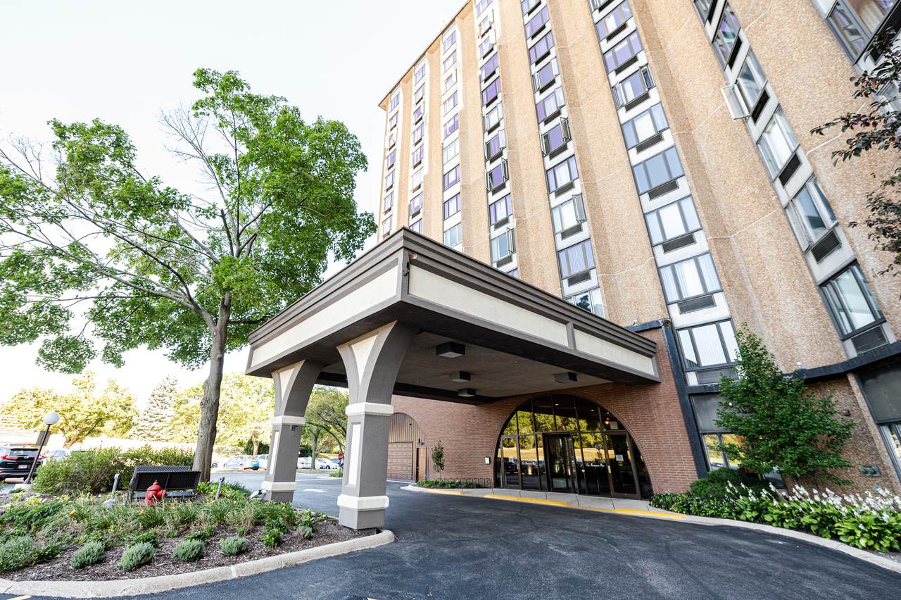 1 Renaissance Place - Photo 1