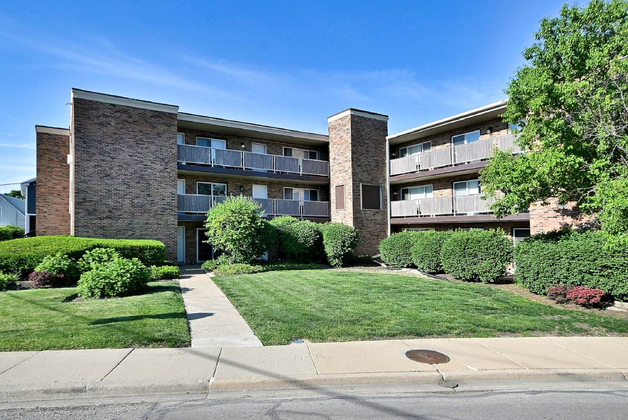 600 York Street - Photo 1