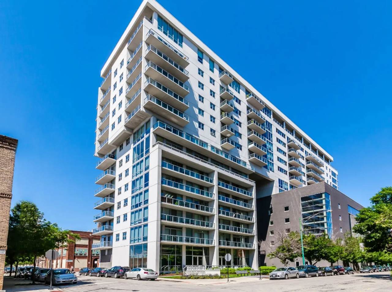 910 Huron Street - Photo 1