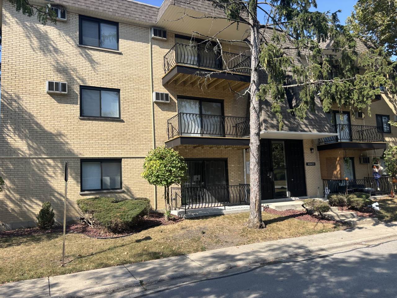 10S472 Echo Lane - Photo 1