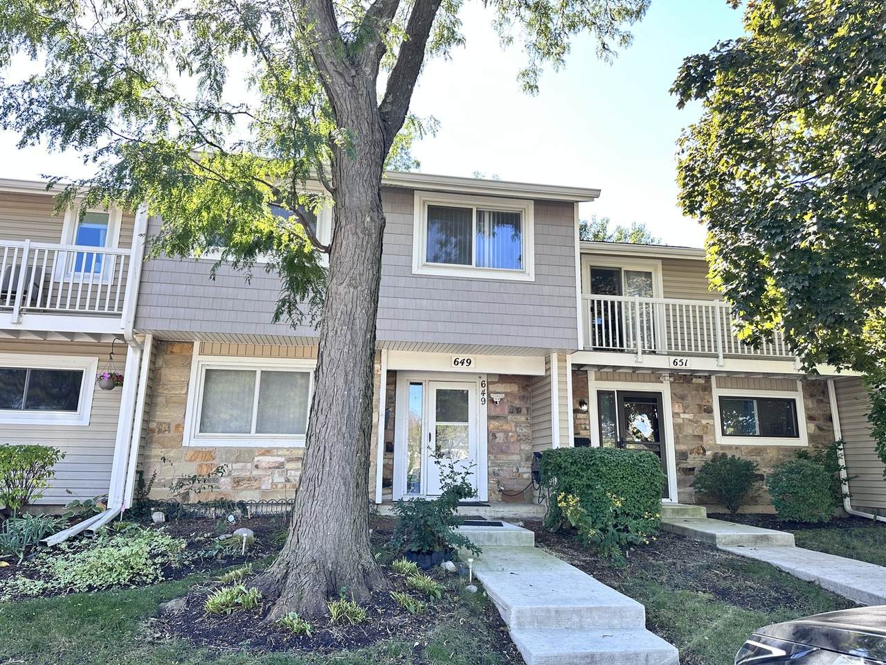 649 Harbor Terrace - Photo 1