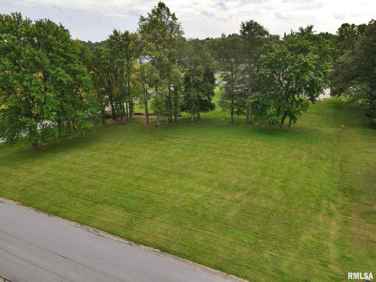 00 Hawthorne Lane - Photo 1