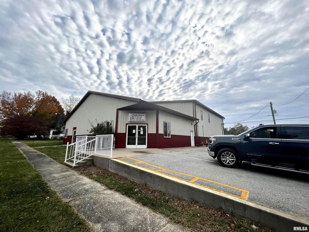 400 Broadway - Photo 1