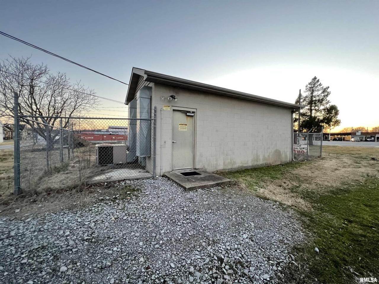 244 Lincoln Boulevard - Photo 1