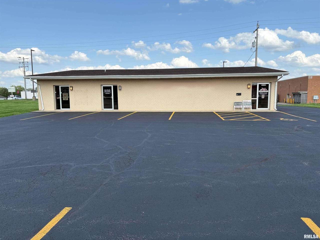 1305 Carbon Street - Photo 1