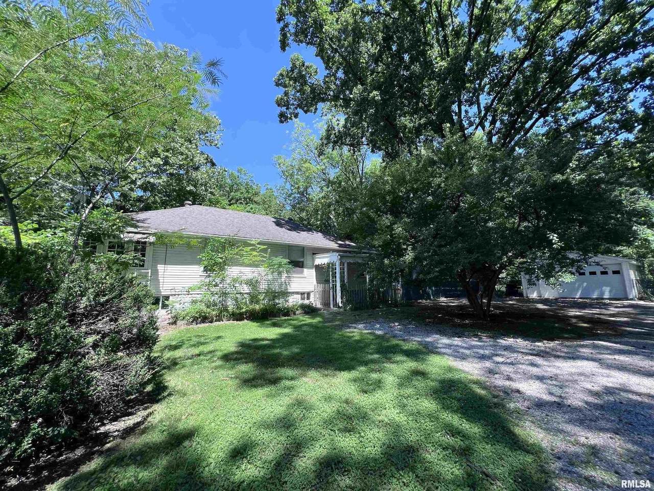 1312 Sycamore Street - Photo 1