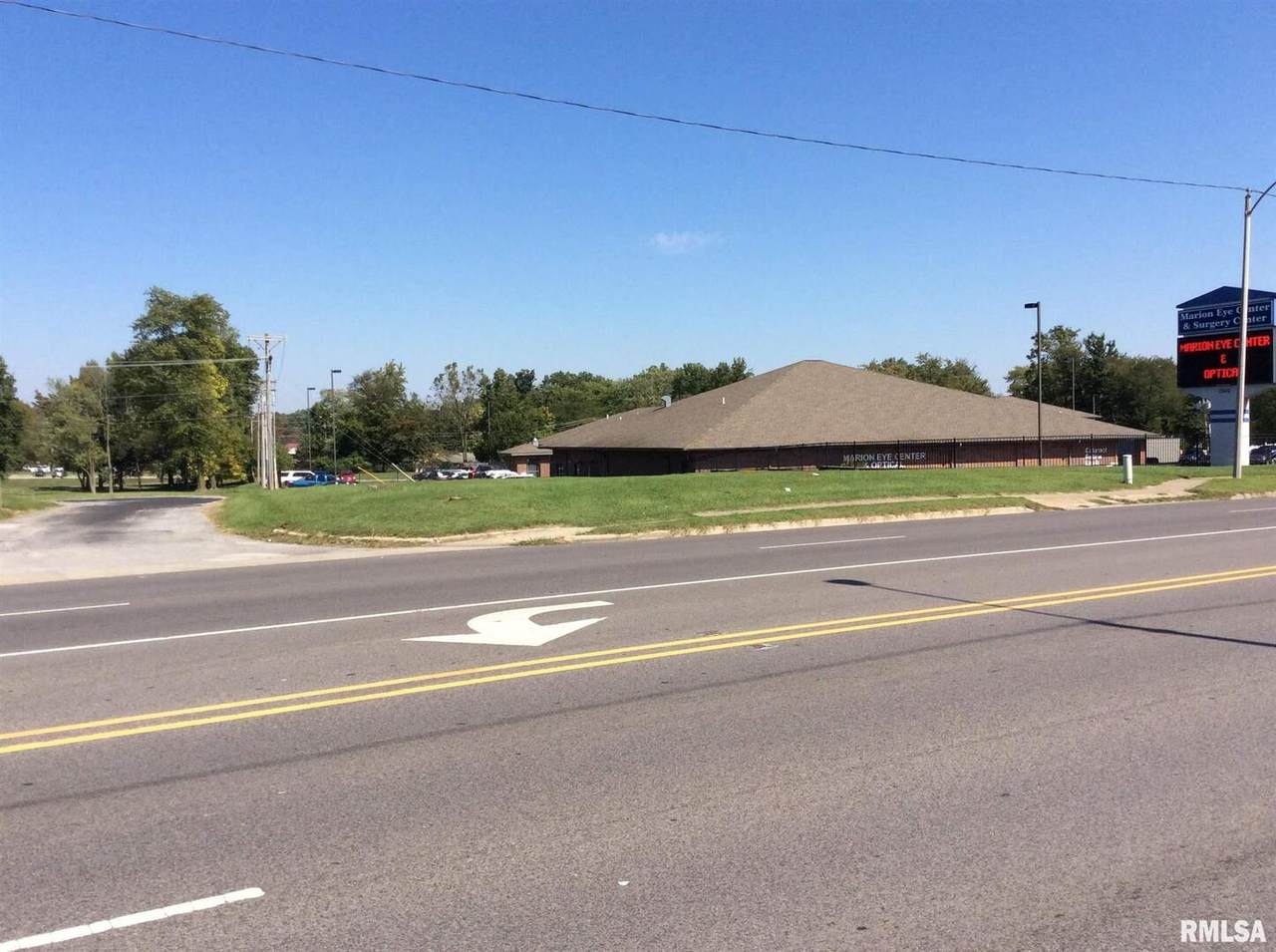 2906 Broadway - Photo 1