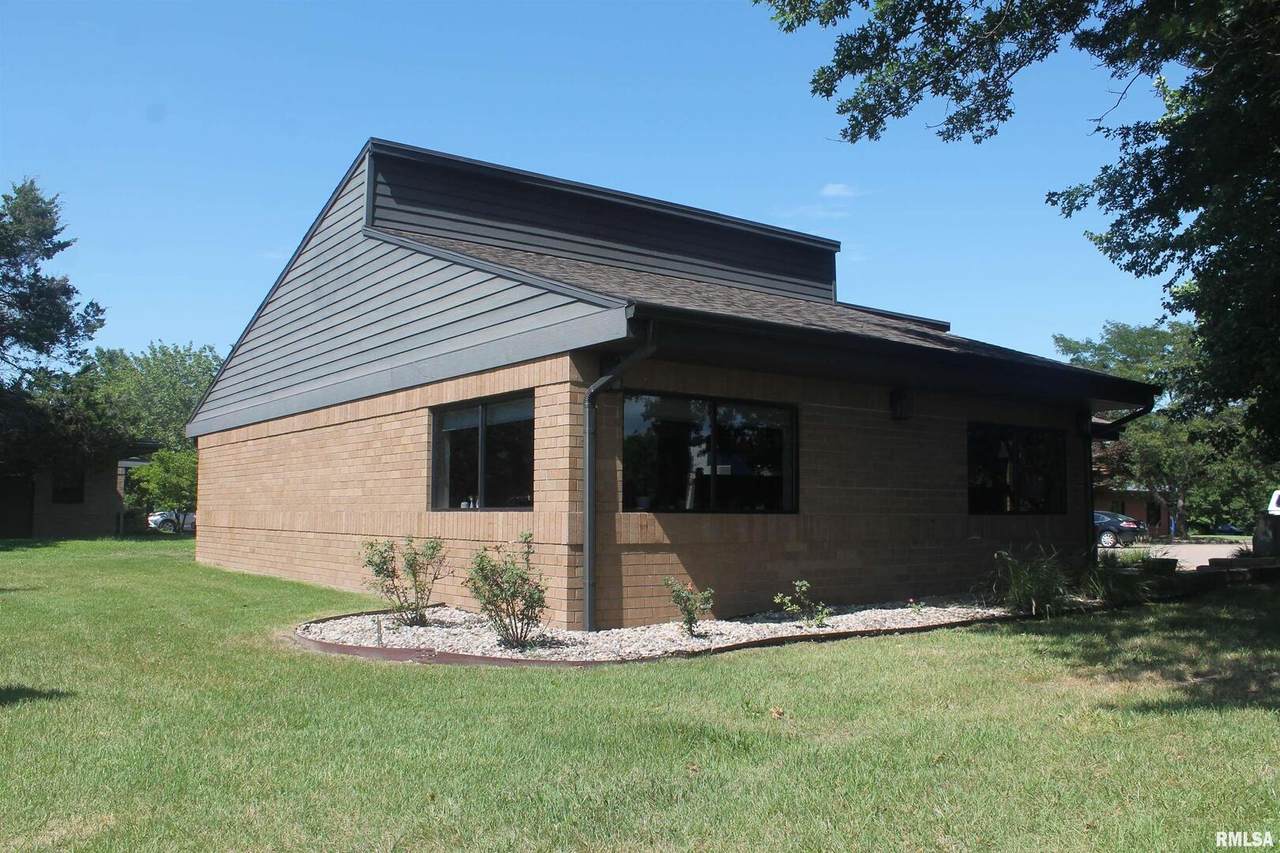 1160 Cedar Court - Photo 1