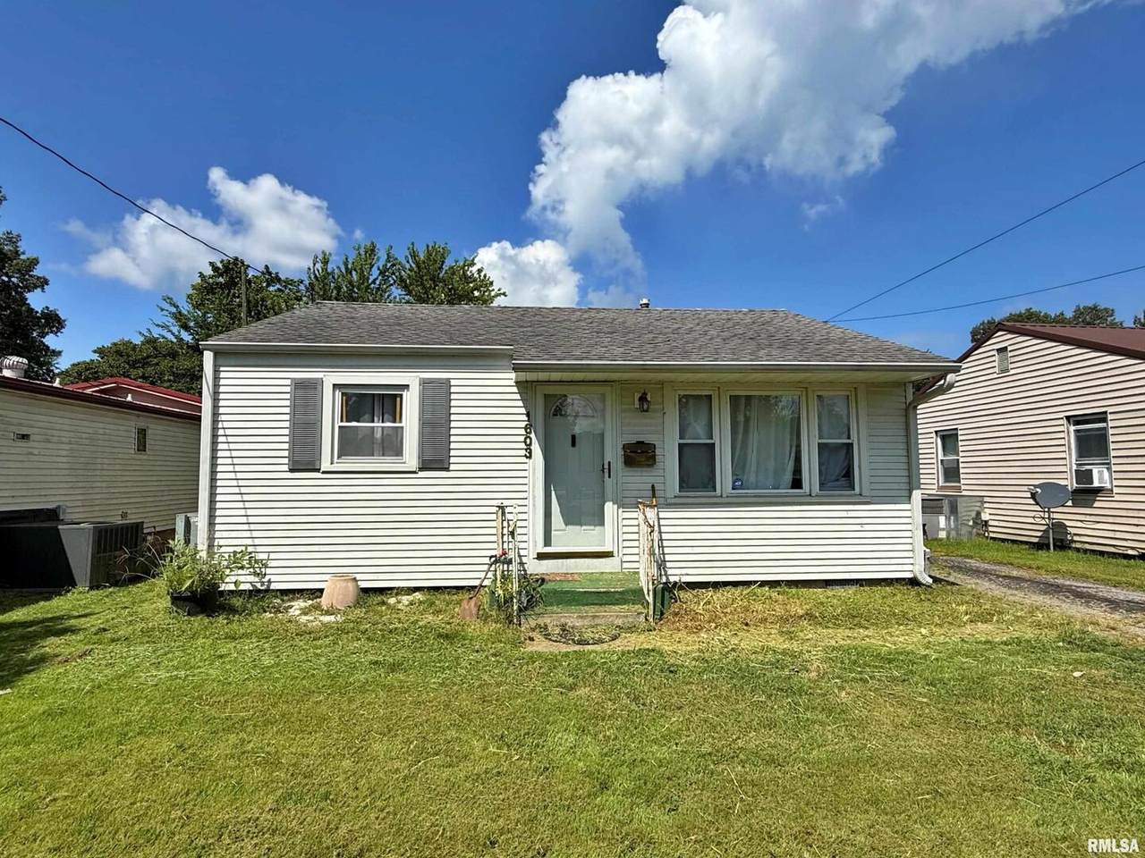 1603 Ferry Street - Photo 1