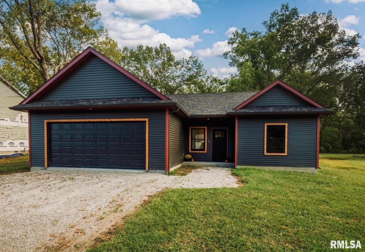 207 Rowatt Street - Photo 1