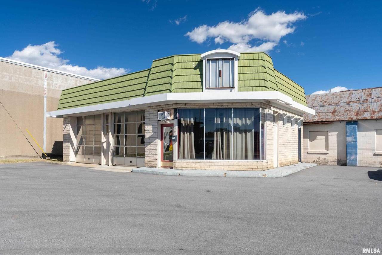 201 Court Street - Photo 1