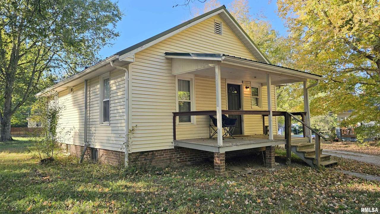 2571 Illinois Avenue - Photo 1