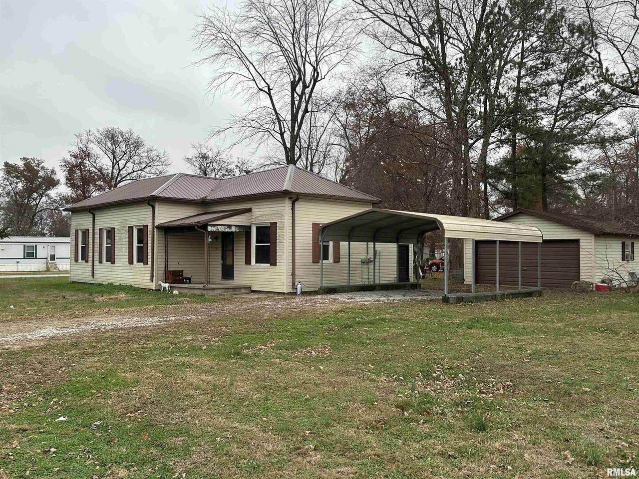 103 11TH Street - Photo 1