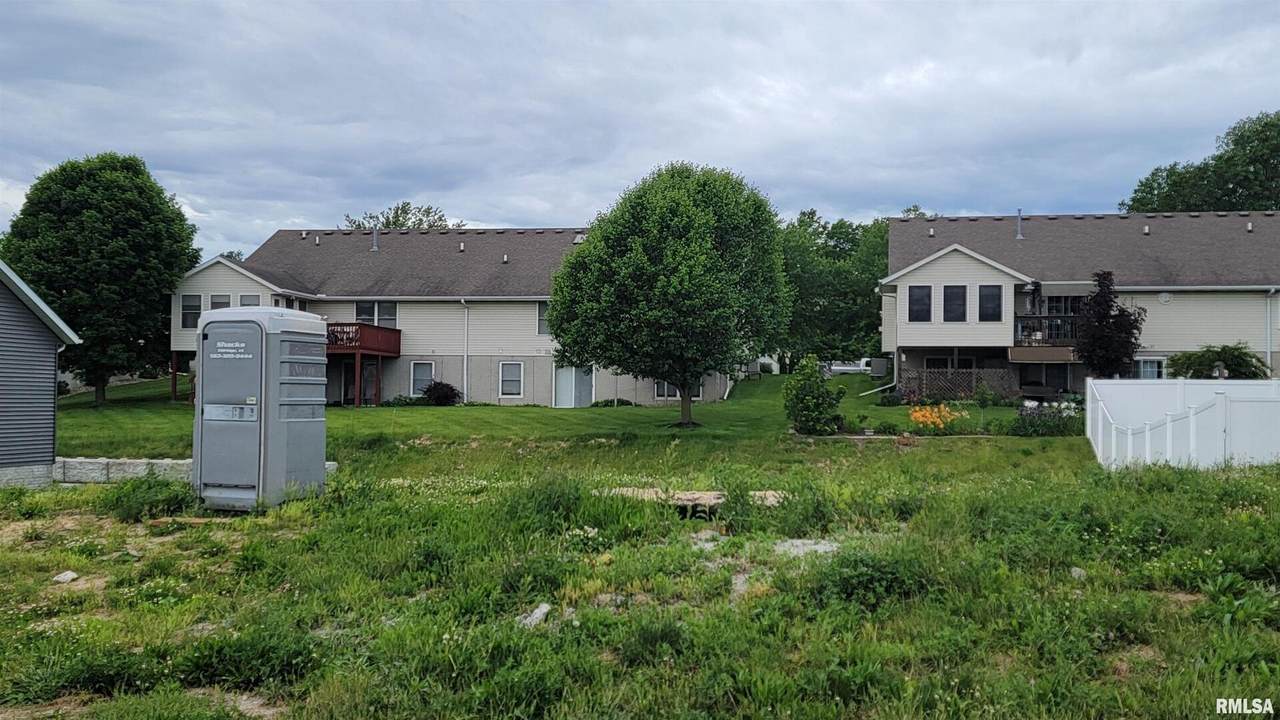 1708 6TH Street - Photo 1