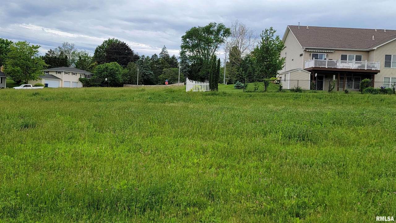 1808 6TH Street - Photo 1