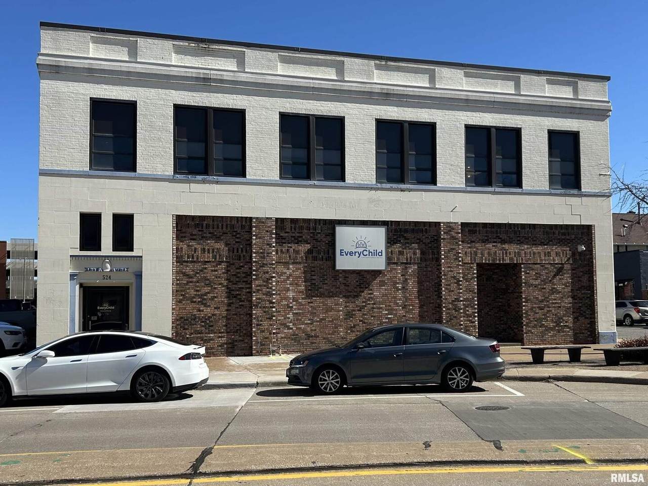 524 15TH Street - Photo 1