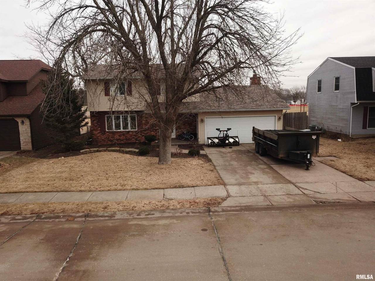 513 7TH Street - Photo 1