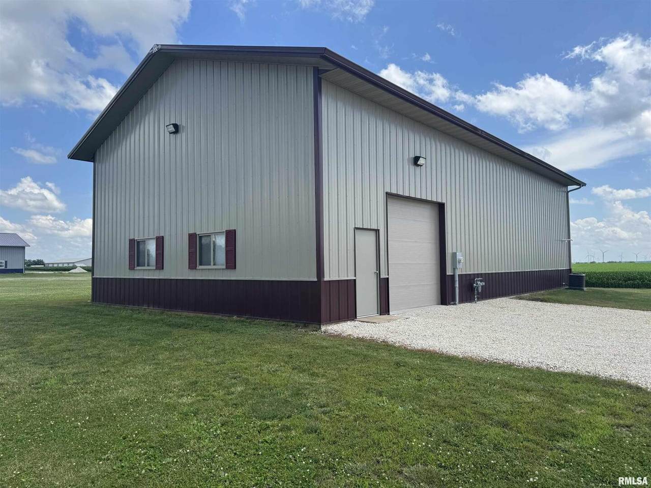 604 Oak Street - Photo 1