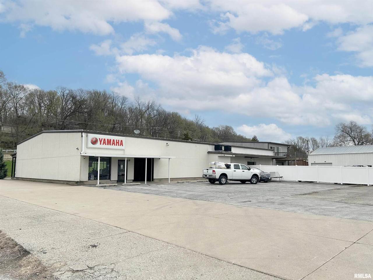 1320 36TH Avenue - Photo 1