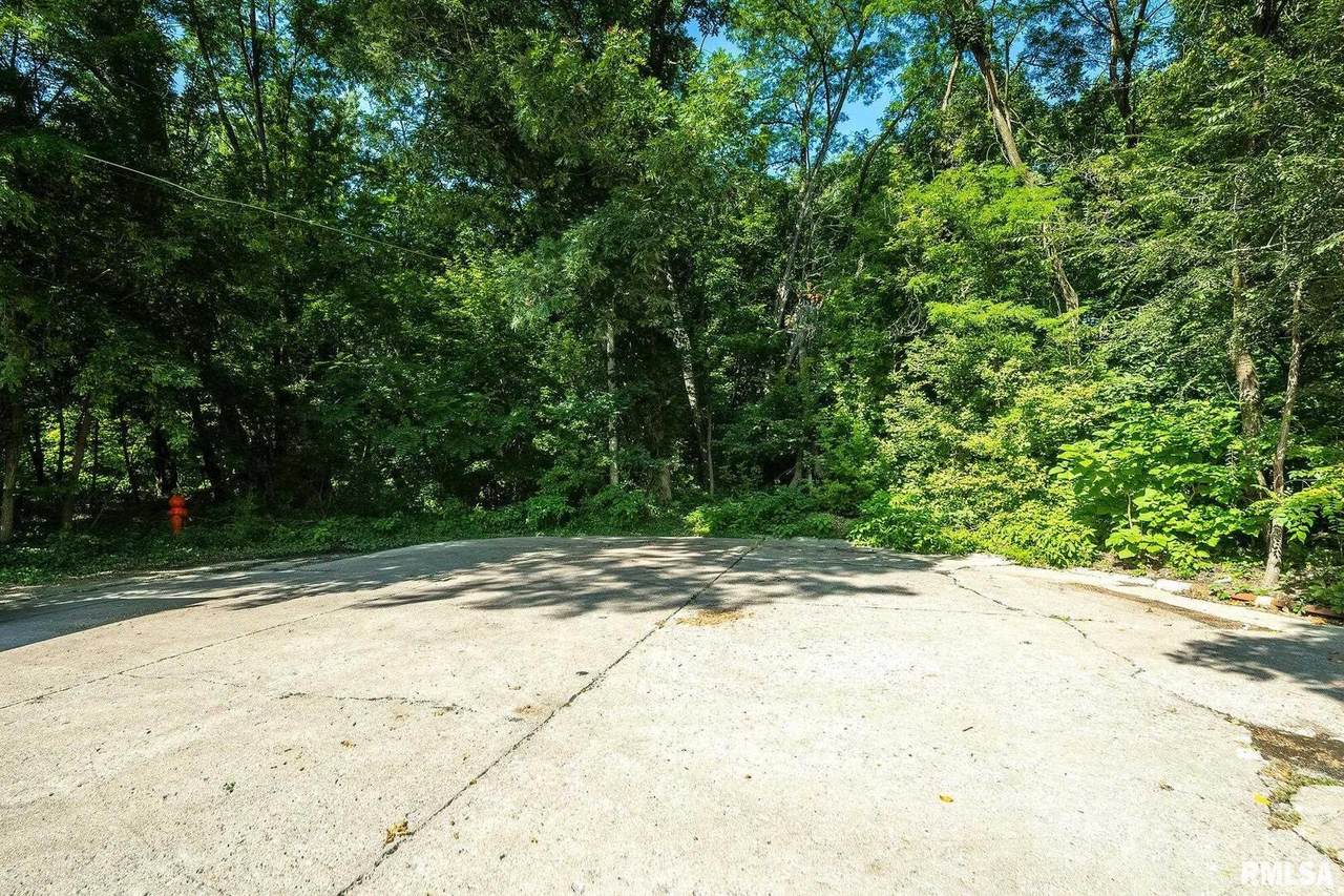 4204 13 Avenue - Photo 1
