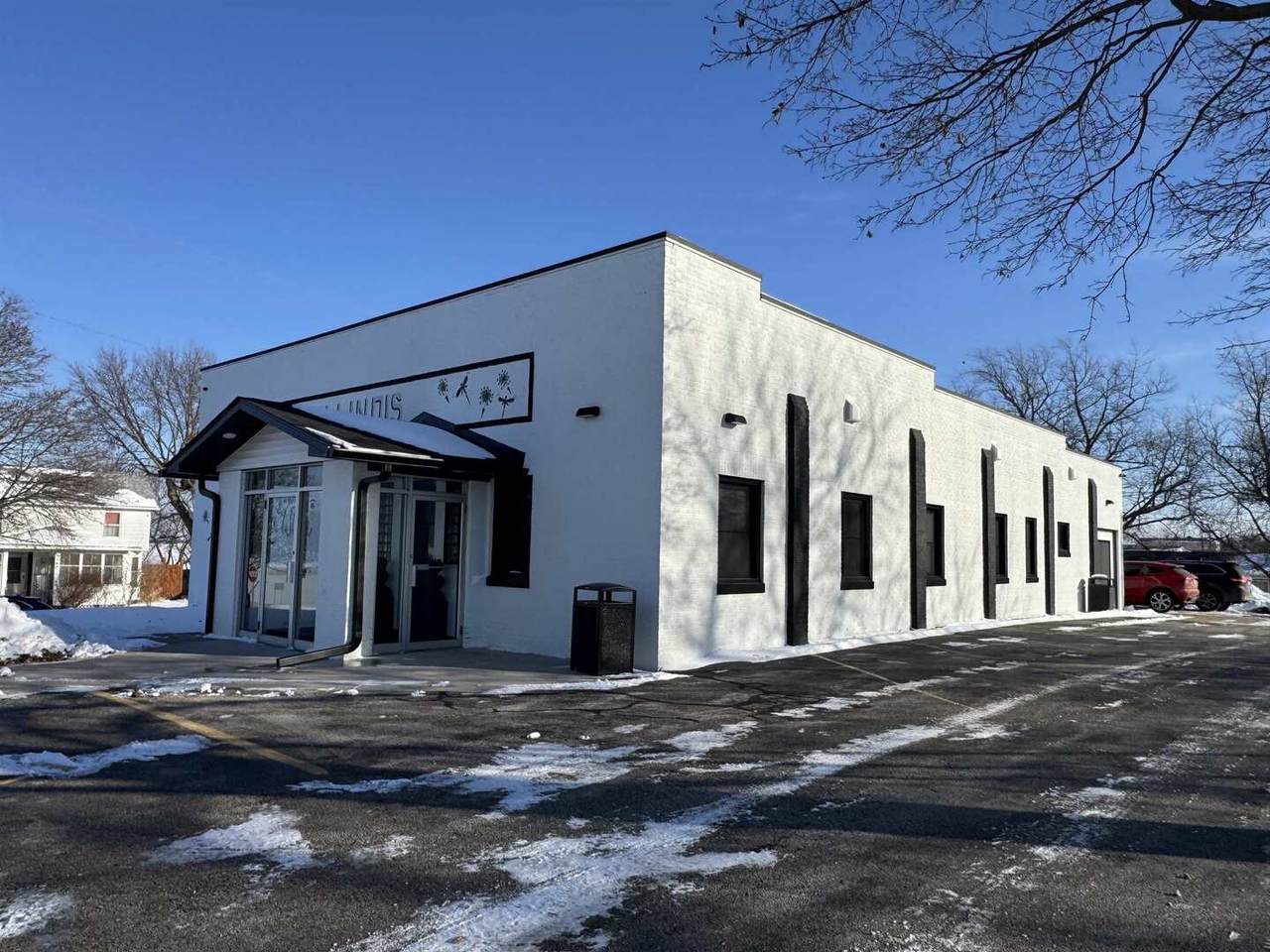 1001 Division Street - Photo 1