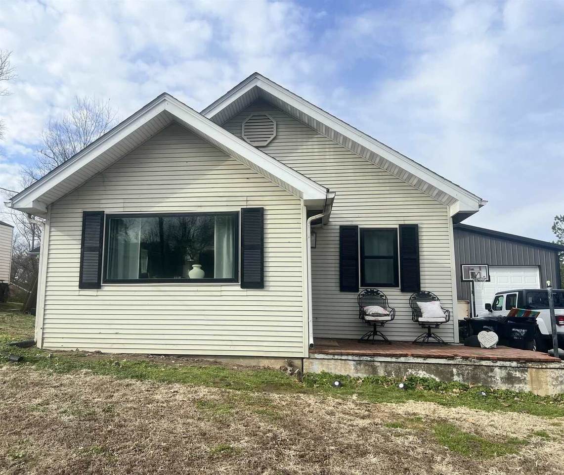 601 6th Street - Photo 1