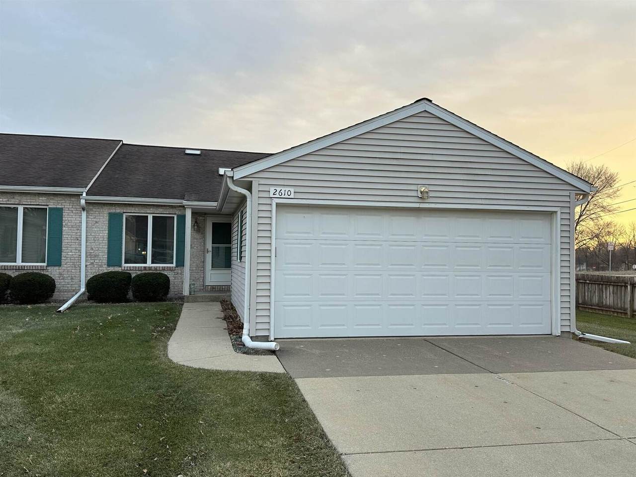 2610 38th Street - Photo 1