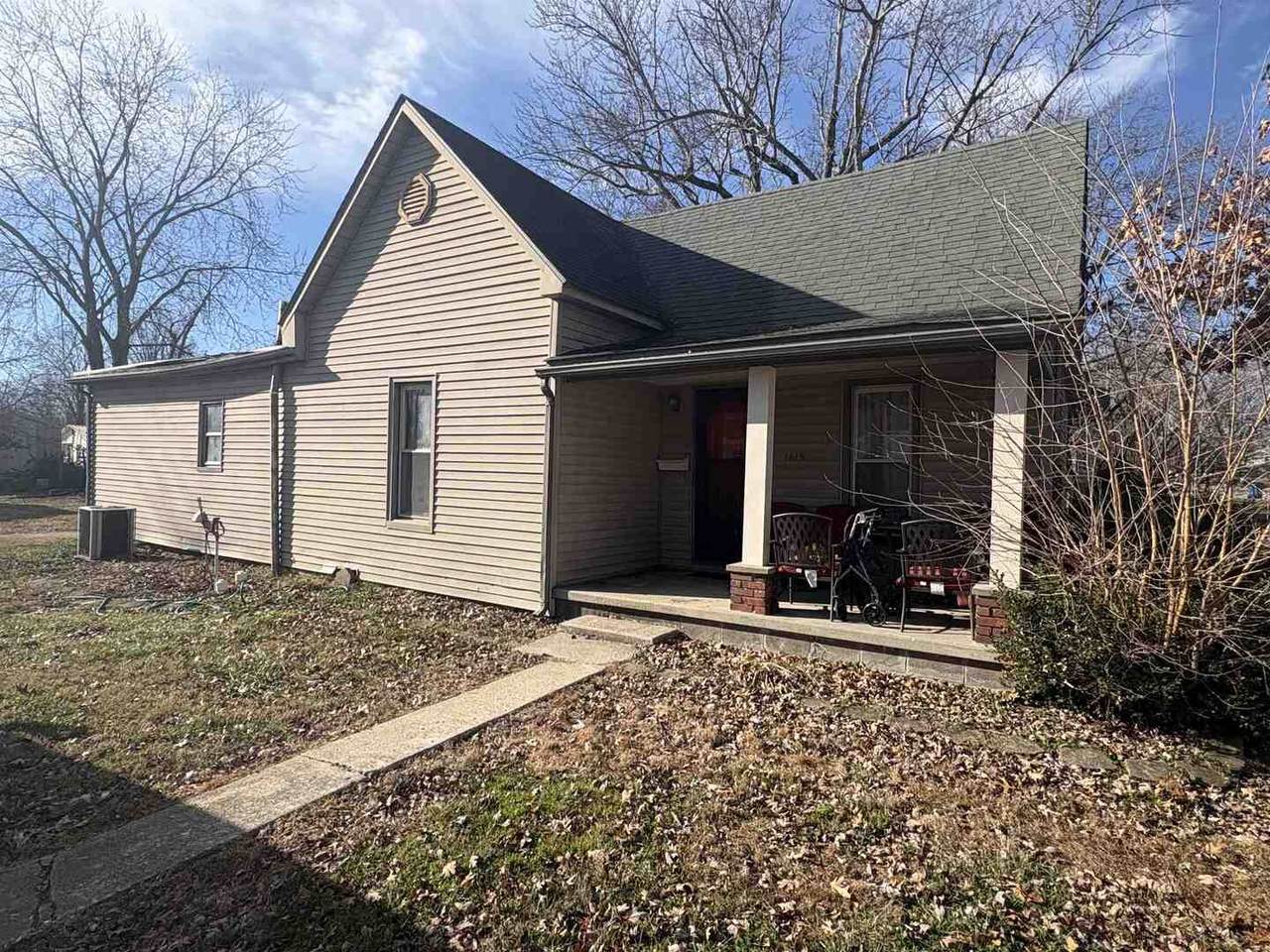 1615 Chestnut Street - Photo 1