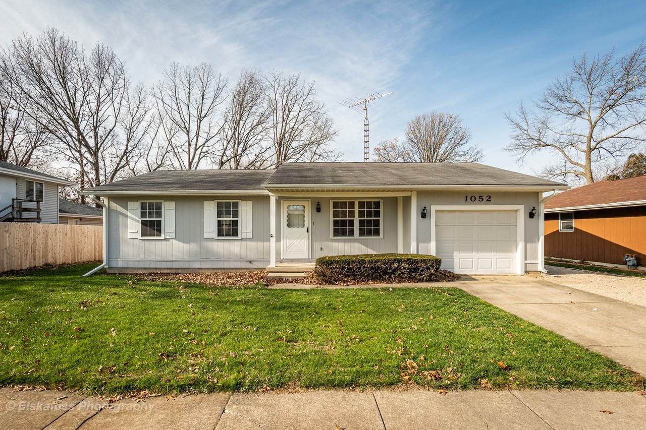 1052 Park Boulevard - Photo 1