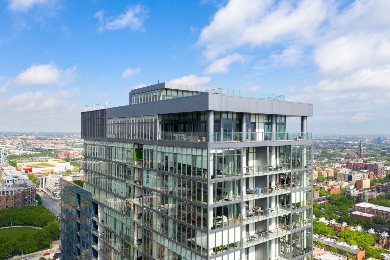 1140 Wells Street - Photo 1