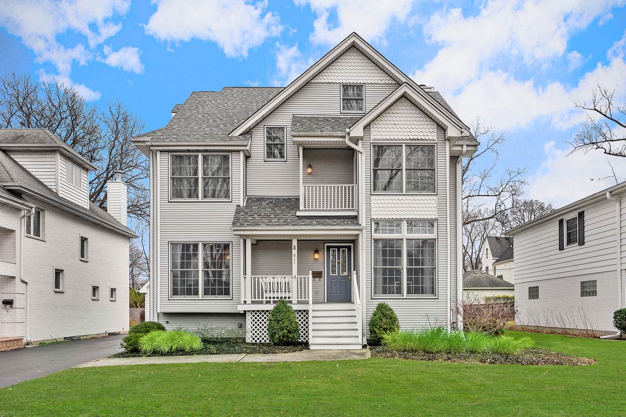 611 Quincy Street - Photo 1