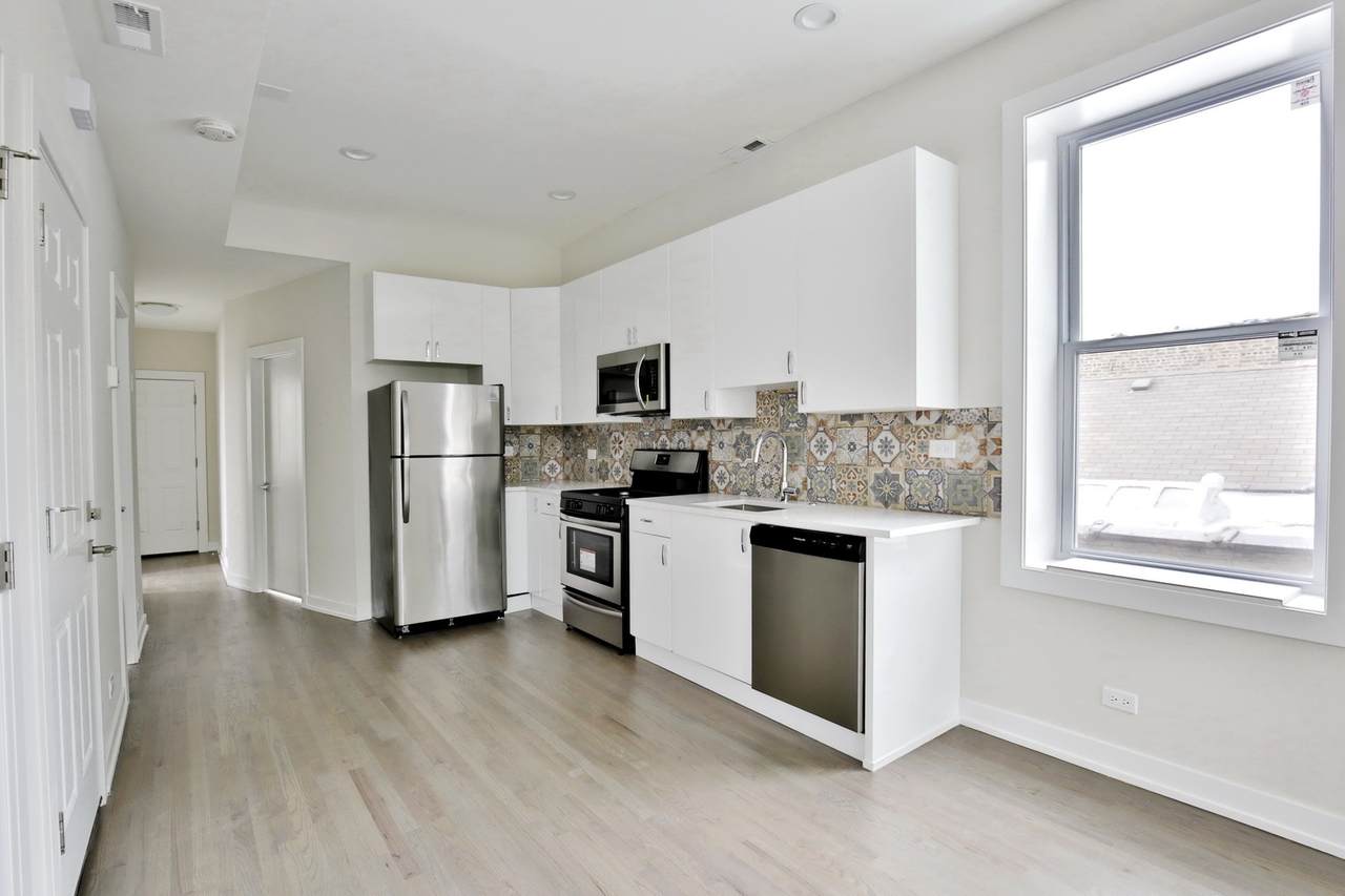 2637 Crystal Street - Photo 1
